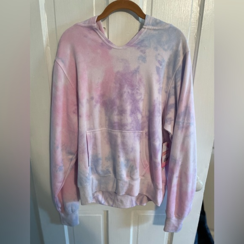 Southern Spirit‎ hooded sweatshirt. NWT. Size XL.